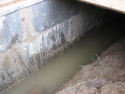 Das Wasser am hinteren Fundament steht 18 zentimeter hoch