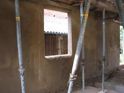 Küchenfenster an der rechten Hausseite