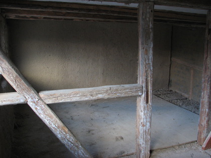 Keanus Zimmer mit Fussboden