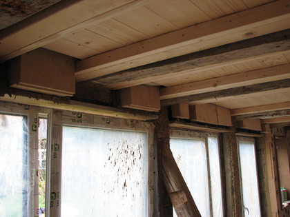 Die Holzfaserdämmplatten kommen aus dem Obergeschoss