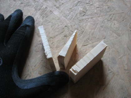 Kleine Holzhilfen zum Ausgleich von Unterputzdosen Schalterdosen