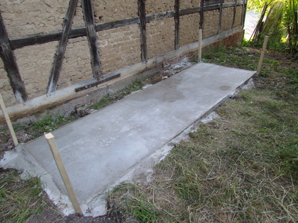 Das Beton Fundament vom Wasserspeicher