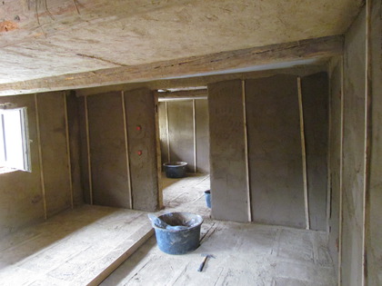 Lehmwände ausgeglichen im Schlafzimmer II