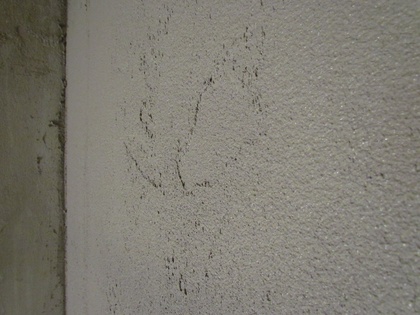 Nach dem Abziehen fehlt mitunter an manchen Stellen Kalkputz