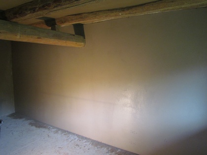 Eine scheinbar glatte Kalkwand